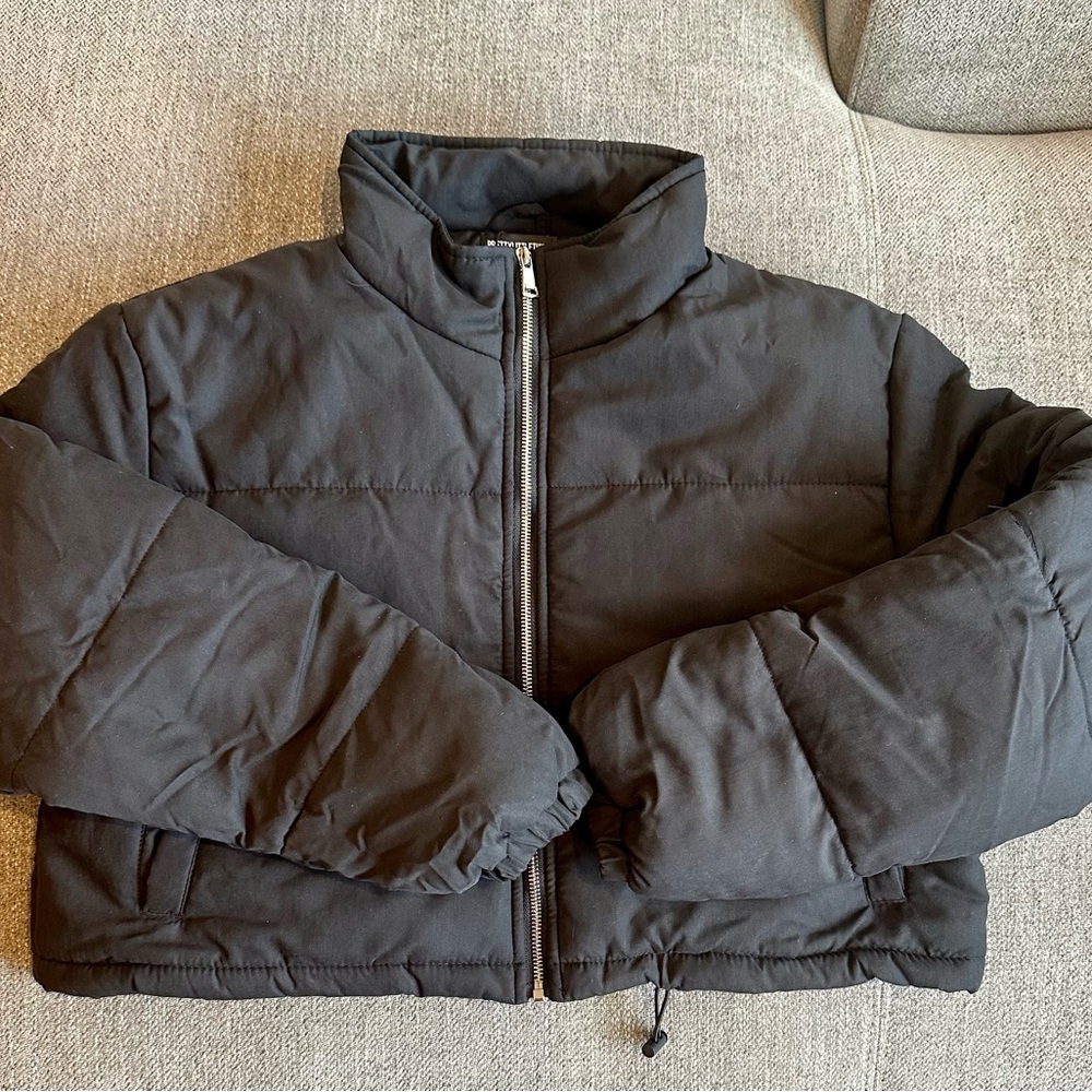 PrettyLittleThing Black Cropped Puffer Coat